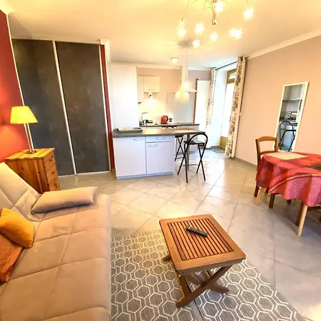 2/3p, 80m2, Terrasse Ombragee, Parc Apartment Villeneuve-de-Berg